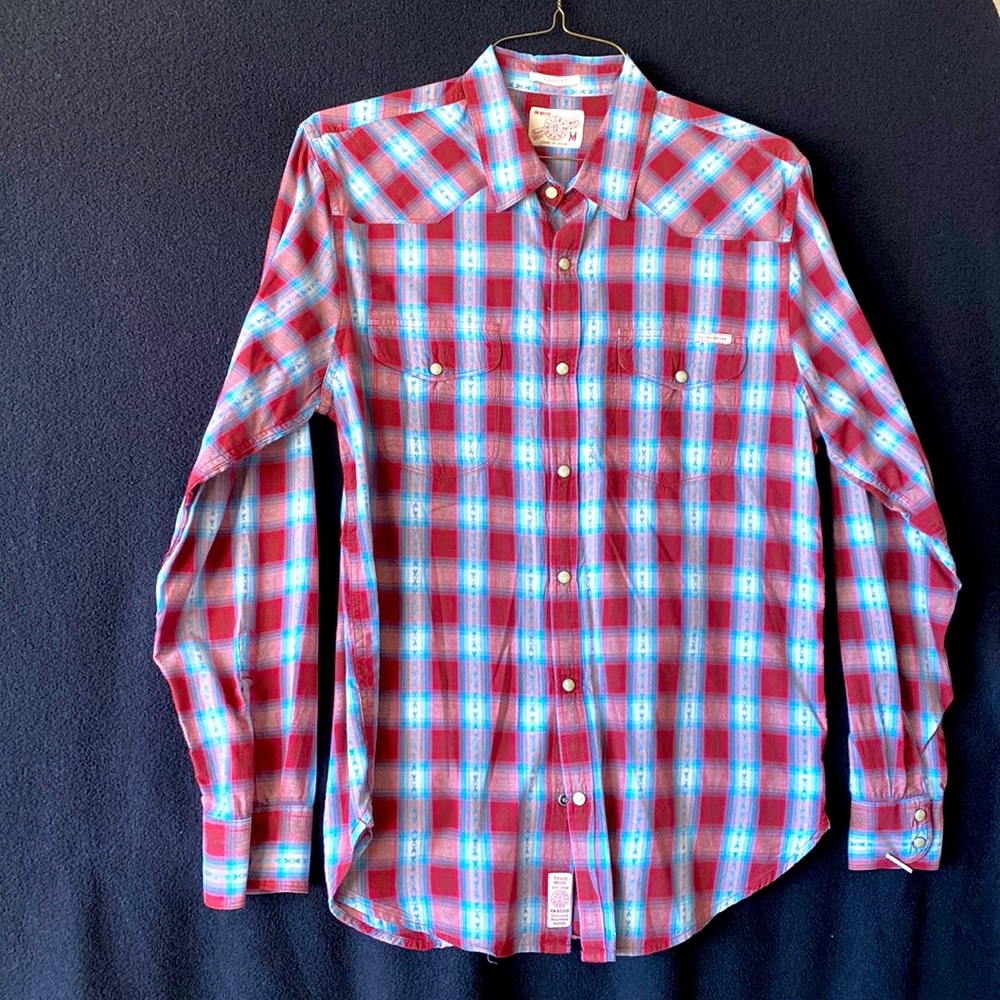 Lucky brand button up shirt. Starched.  No wear.